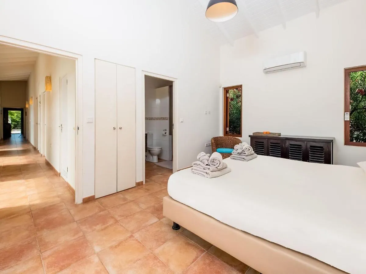 Charming Holiday Villa In Jan Thiel With Pool Curacao